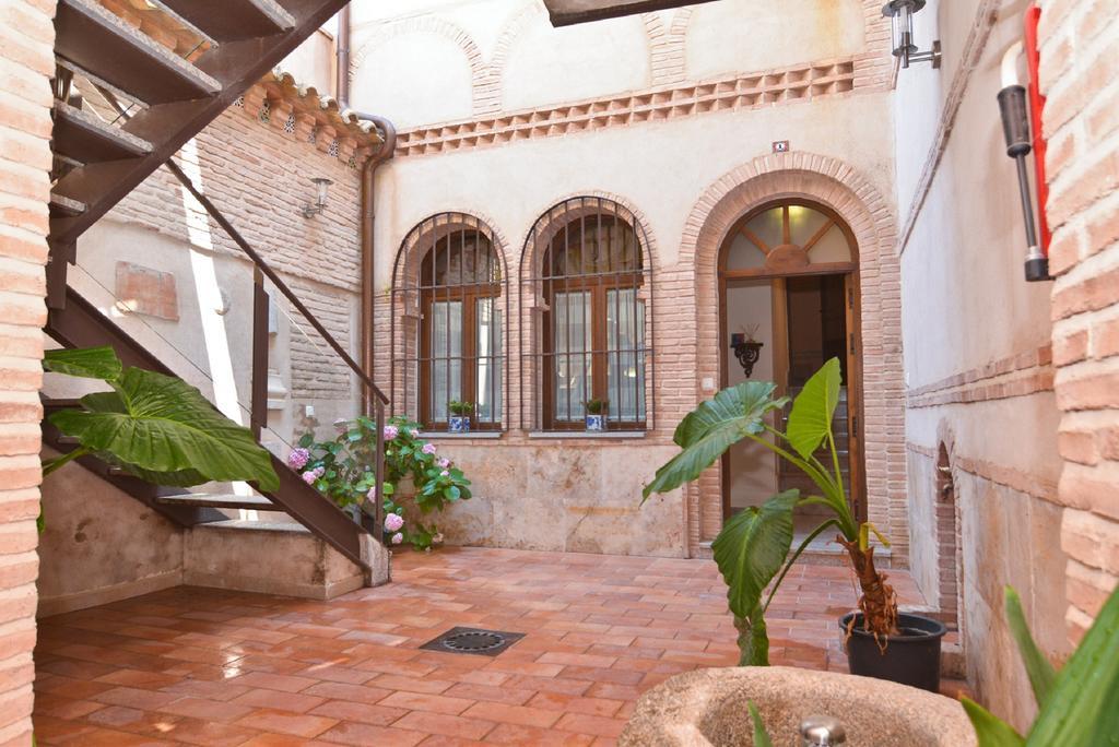 Apartamentos La Casa Del Grial Toledo Dış mekan fotoğraf