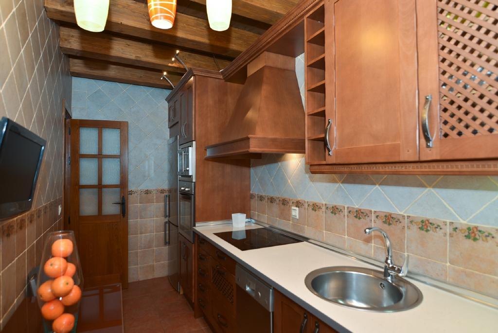 Apartamentos La Casa Del Grial Toledo Oda fotoğraf