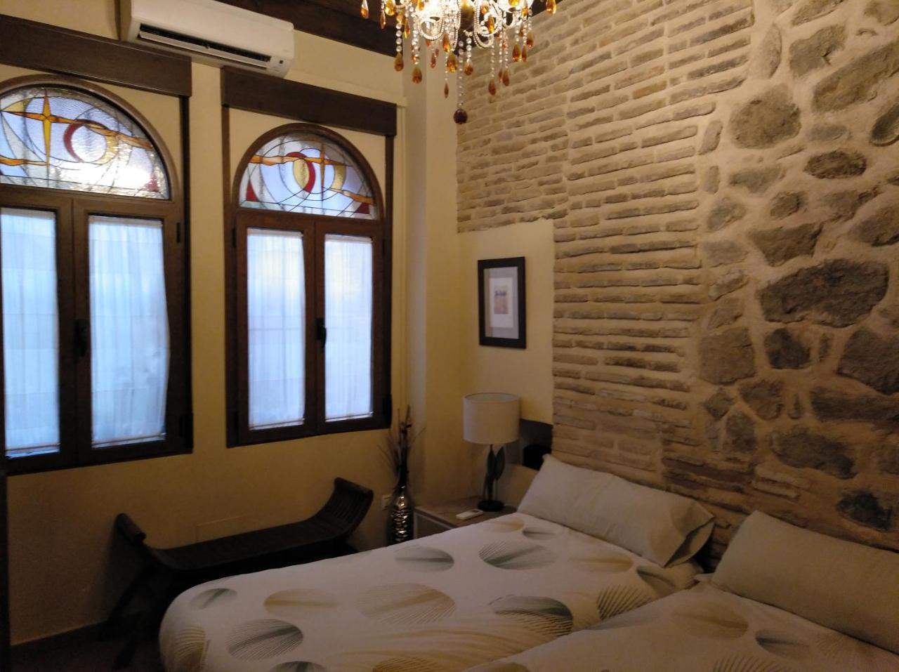 Apartamentos La Casa Del Grial Toledo Dış mekan fotoğraf