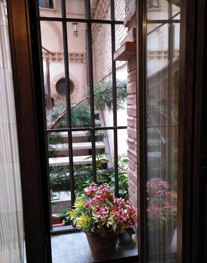 Apartamentos La Casa Del Grial Toledo Dış mekan fotoğraf