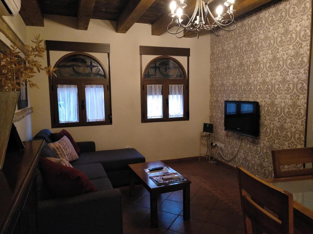 Apartamentos La Casa Del Grial Toledo Dış mekan fotoğraf